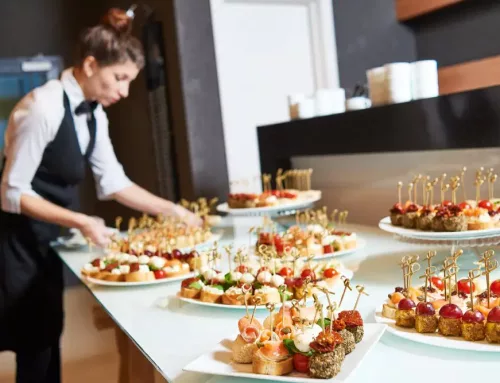 5 Reasons to Hire Catering Services for Your Next Event